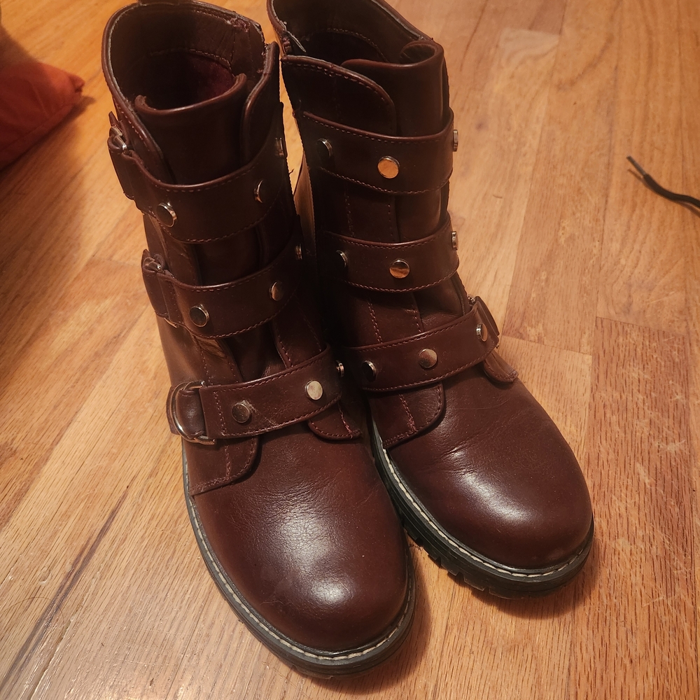 Women's Burgandy Leather Boots